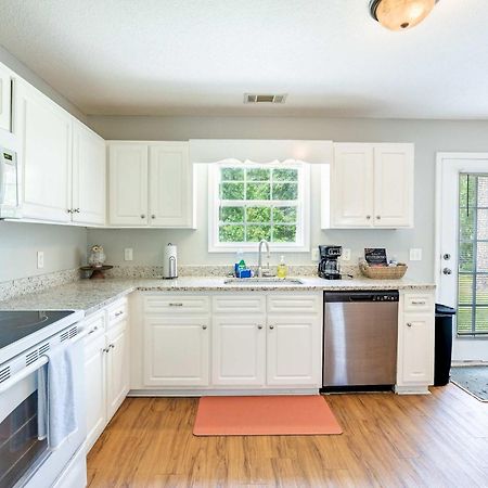 Charming Gray Home- 5 Mins From Gsu! Statesboro Exteriör bild