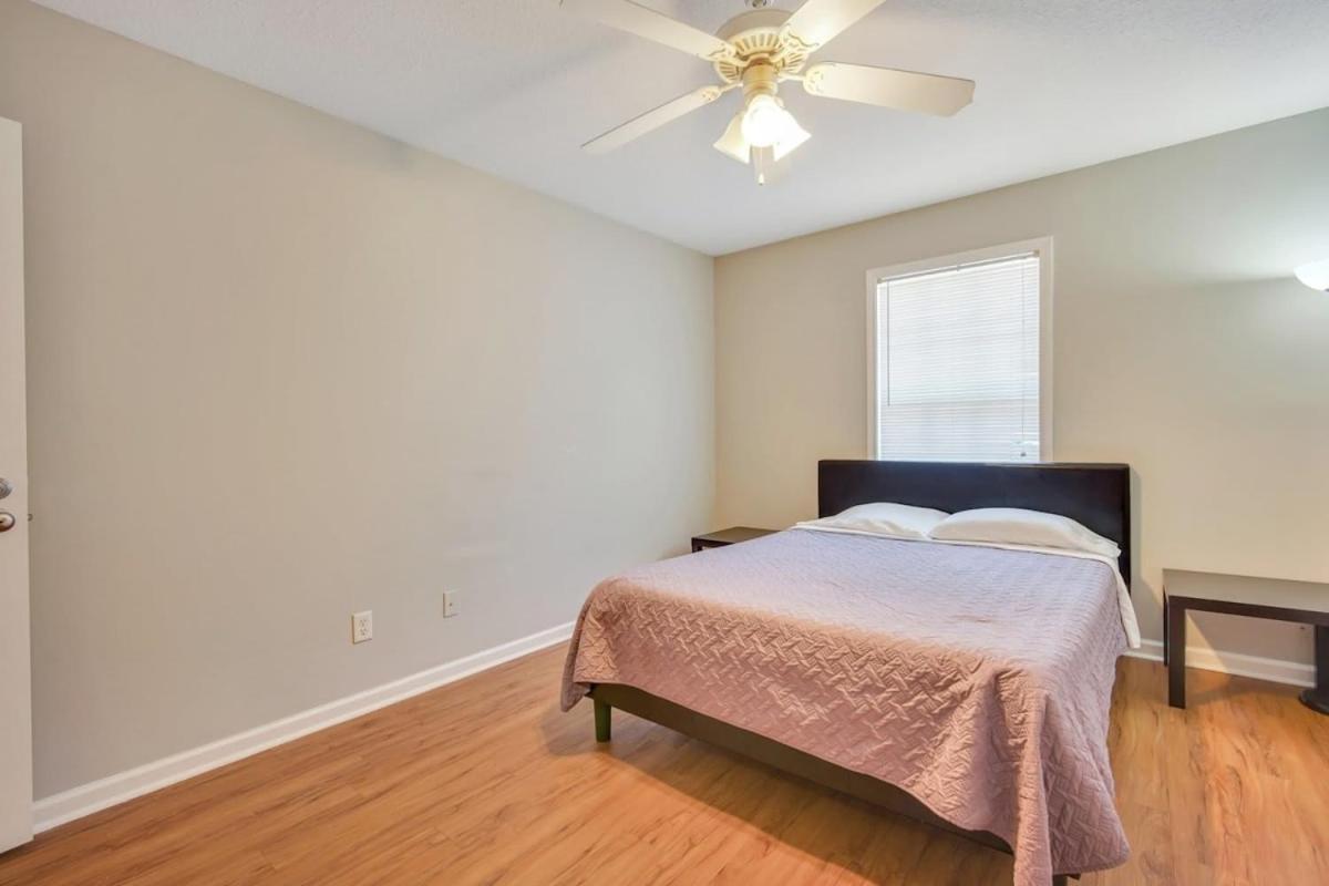 Charming Gray Home- 5 Mins From Gsu! Statesboro Exteriör bild