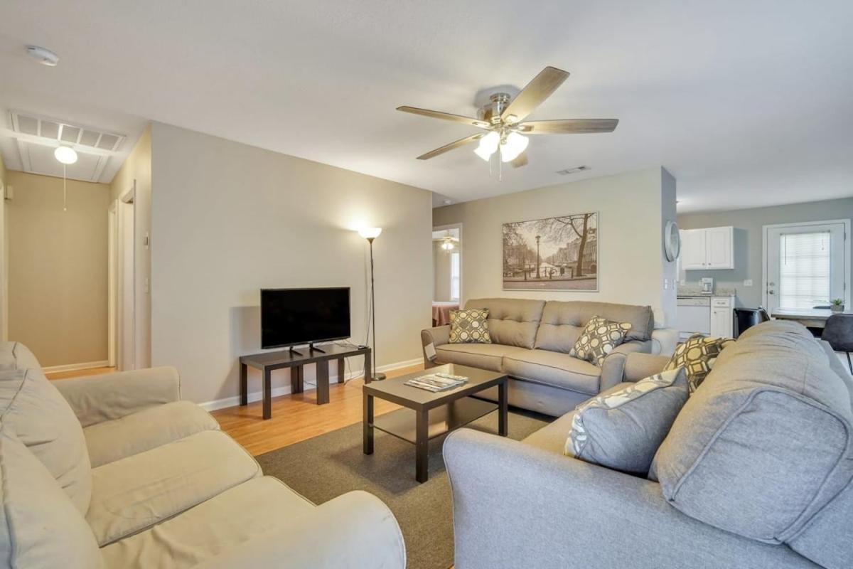 Charming Gray Home- 5 Mins From Gsu! Statesboro Exteriör bild