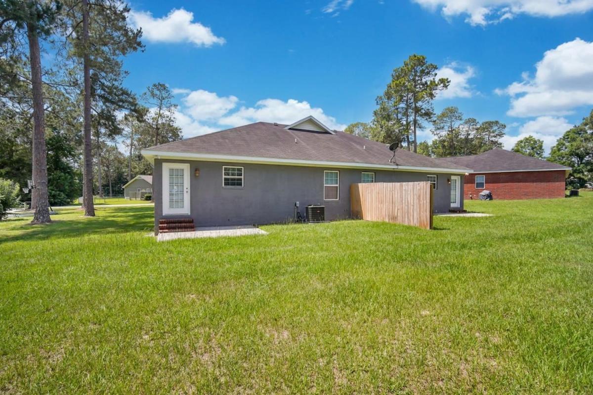 Charming Gray Home- 5 Mins From Gsu! Statesboro Exteriör bild