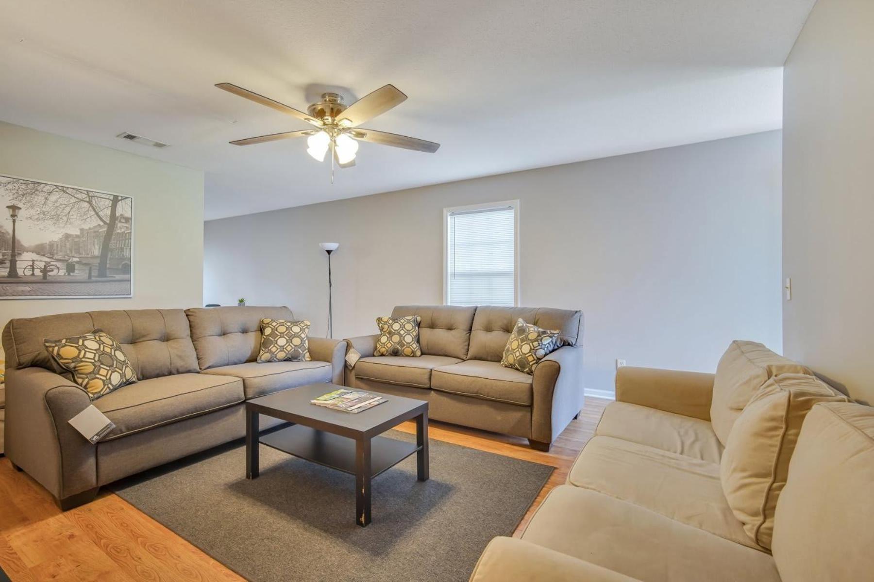 Charming Gray Home- 5 Mins From Gsu! Statesboro Exteriör bild