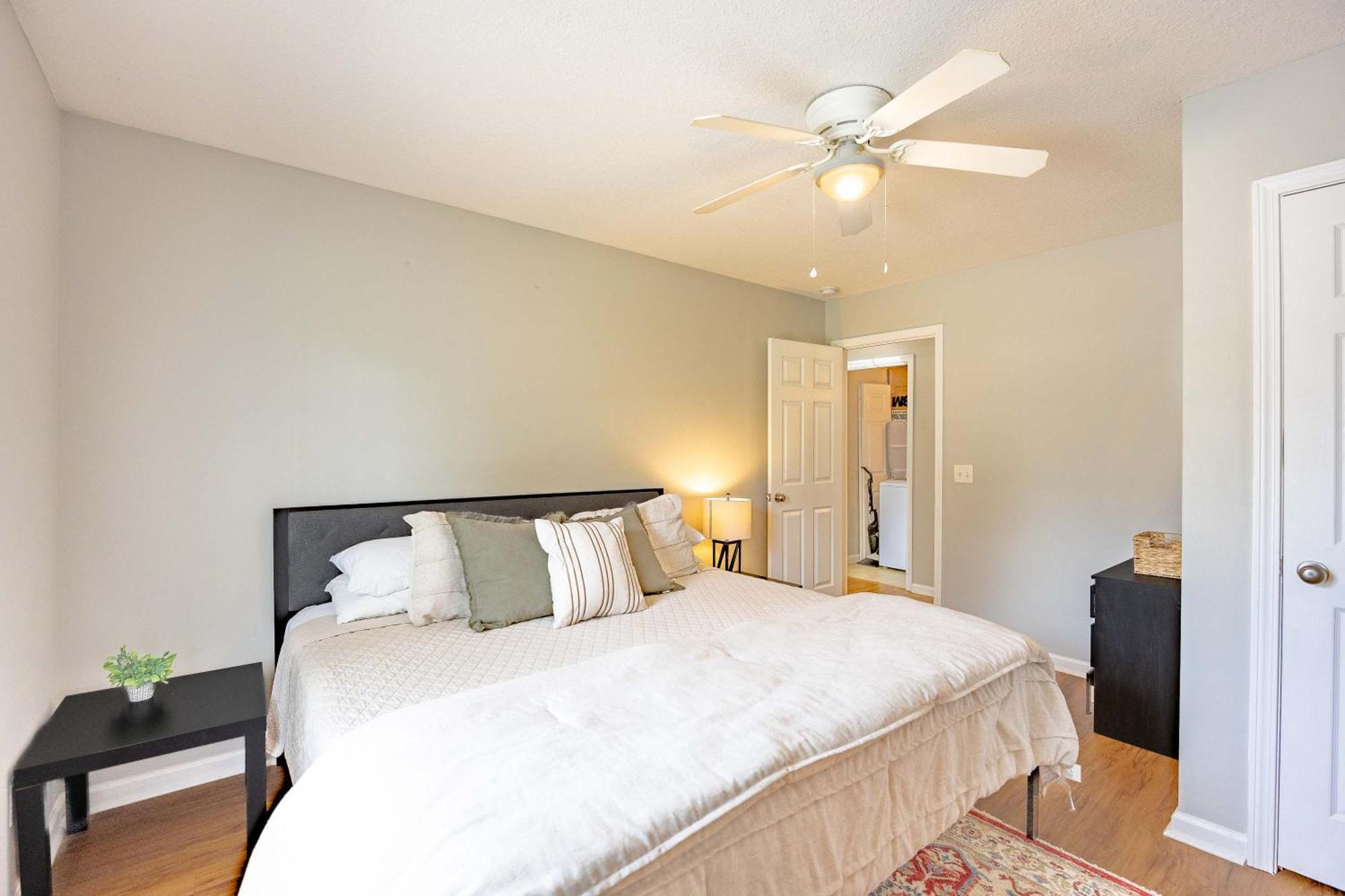 Charming Gray Home- 5 Mins From Gsu! Statesboro Exteriör bild