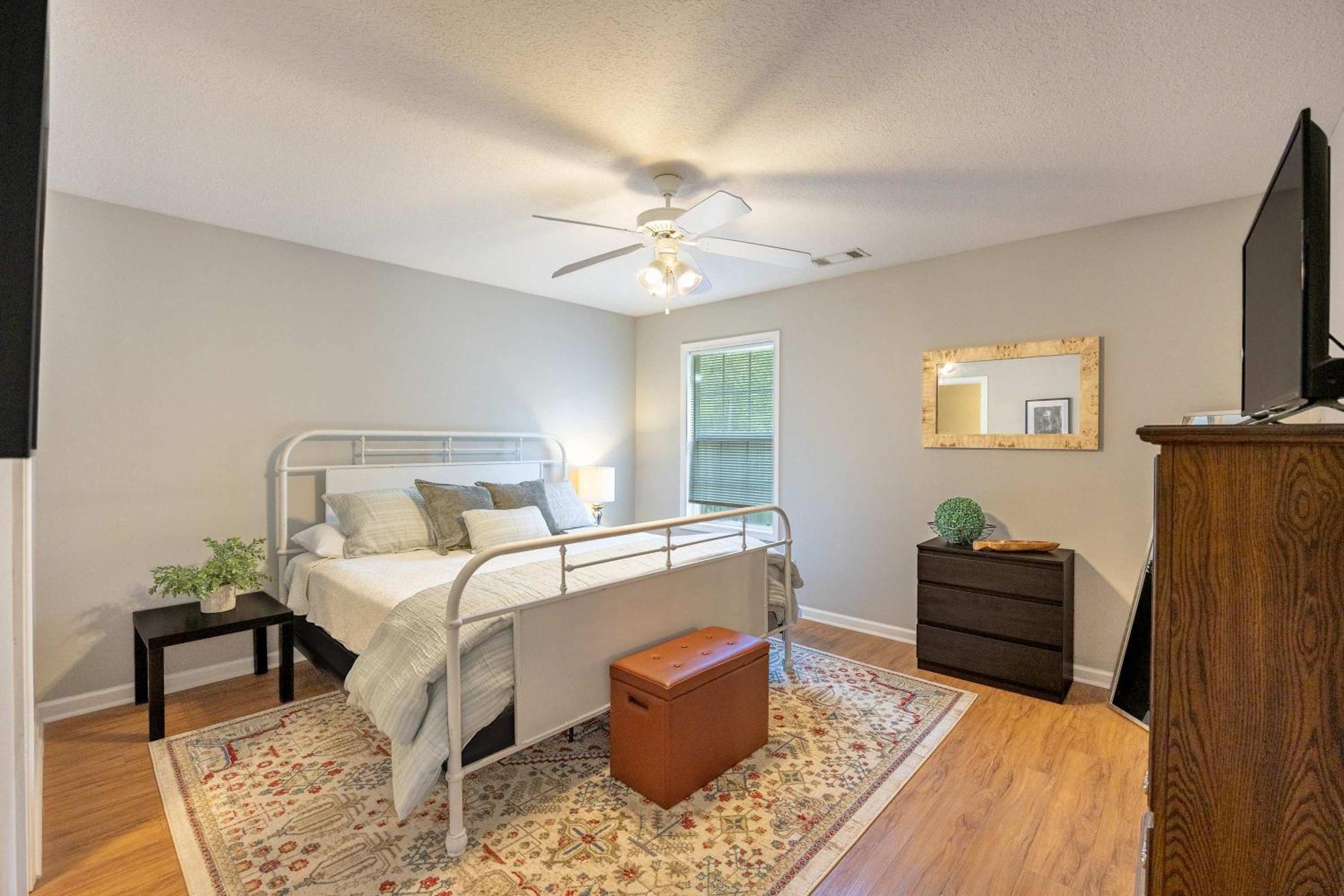 Charming Gray Home- 5 Mins From Gsu! Statesboro Exteriör bild